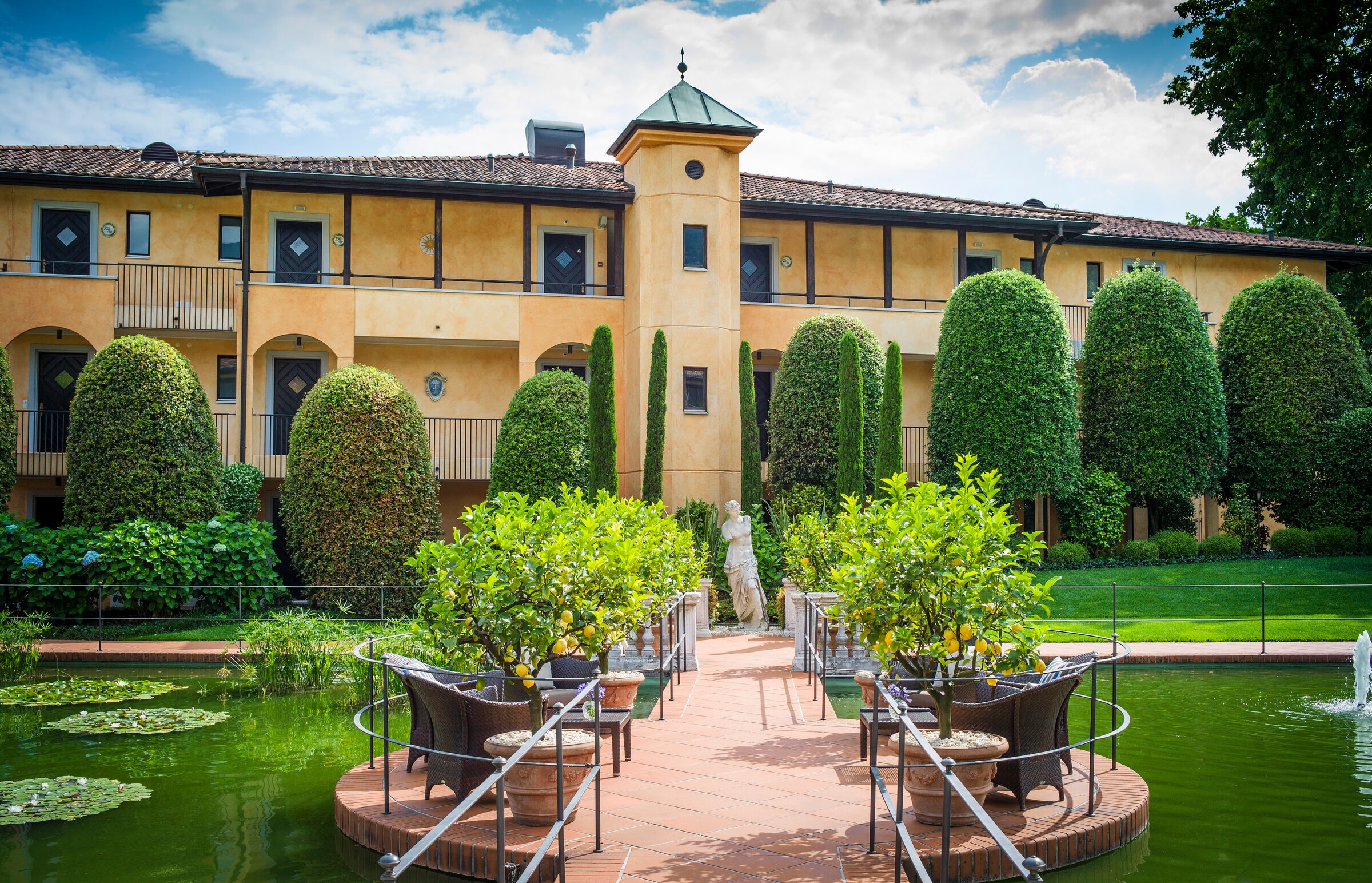 Giardino Ascona — blühender Park des Hotels