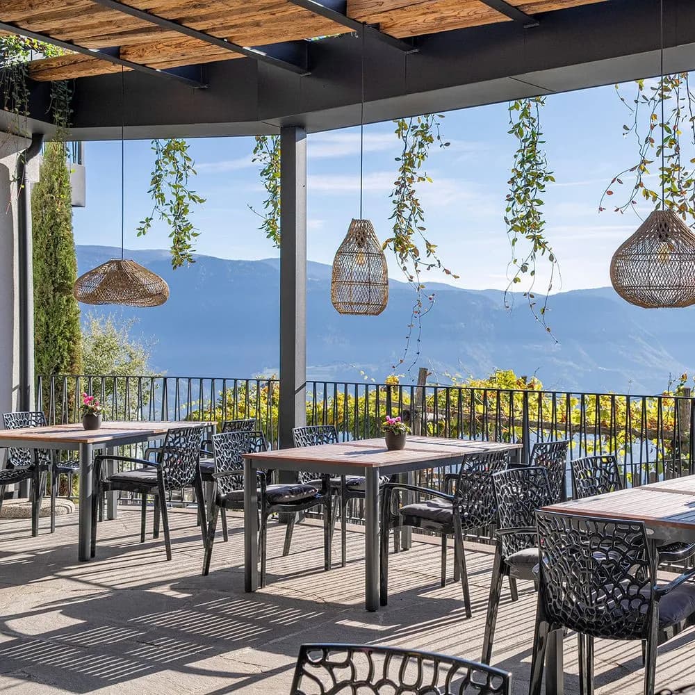 Oberlechner — Terrace with mountain panorama above Merano, Algund