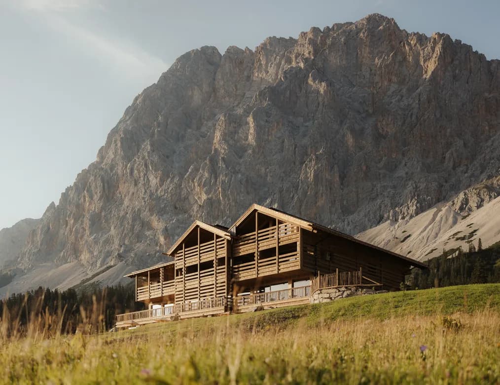 eriro Alpine Hide — Außenansicht in Ehrwald