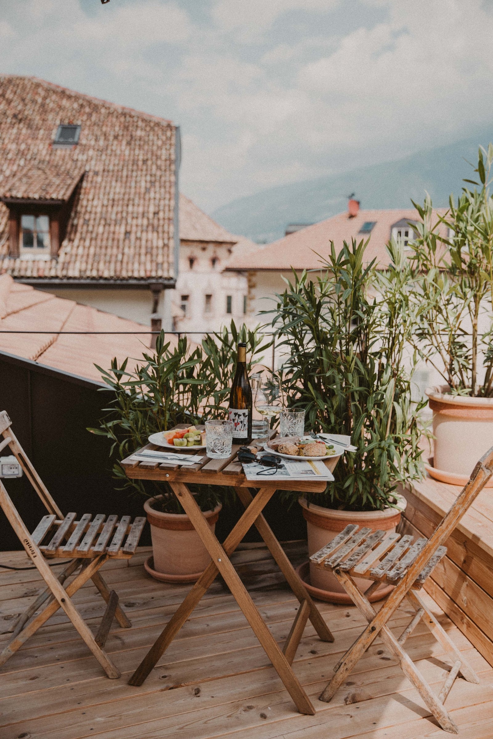 1477 Reichhalter — Dachterrasse mit Blick über die Dächer von Lana