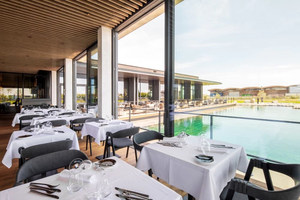 The Resort — Seerestaurant-(1)_376939_1_d20cd030872cb680692bd66a18c0a7ba