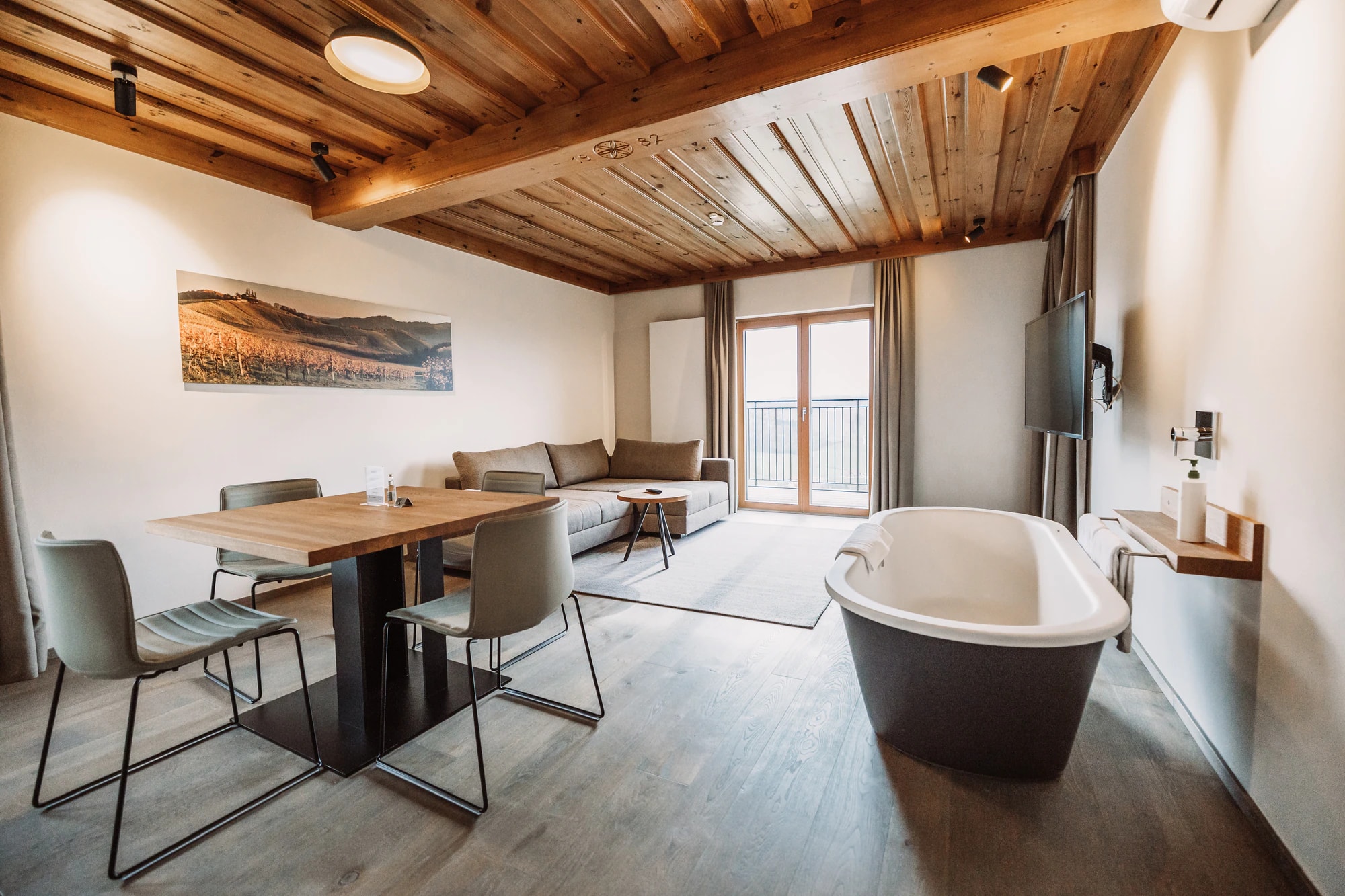 A suite at the Maitz wine hotel. Photo: Weingut Wolfgang Maitz