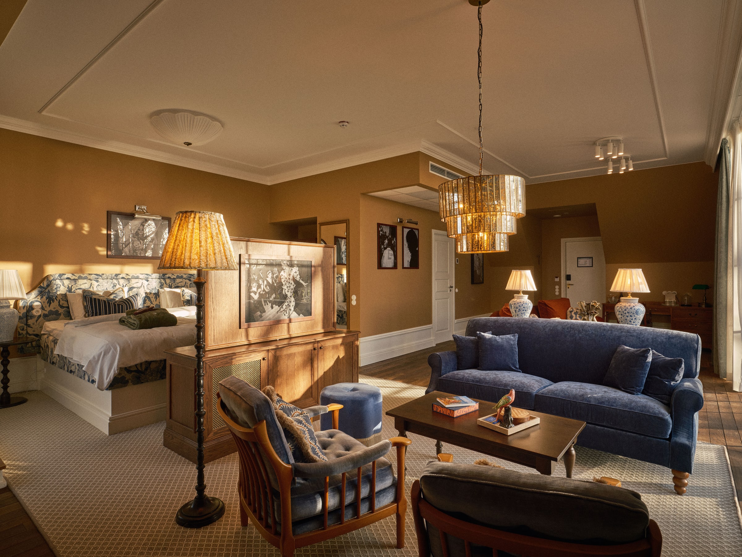 Maryhill Estate — Hotelzimmer mit klassischer Einrichtung und Leselampen