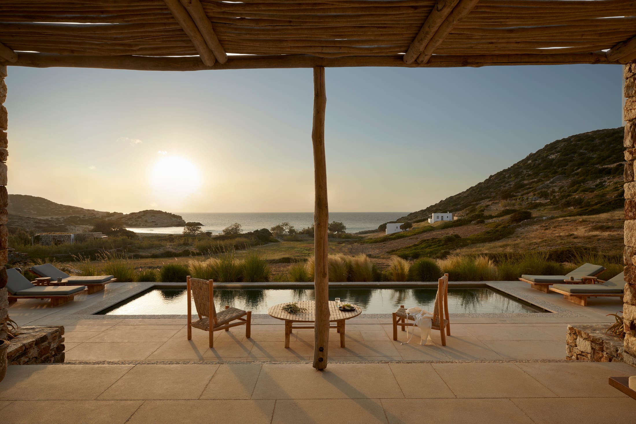 Antiparos — Sonnenuntergang über den Hügeln der Insel