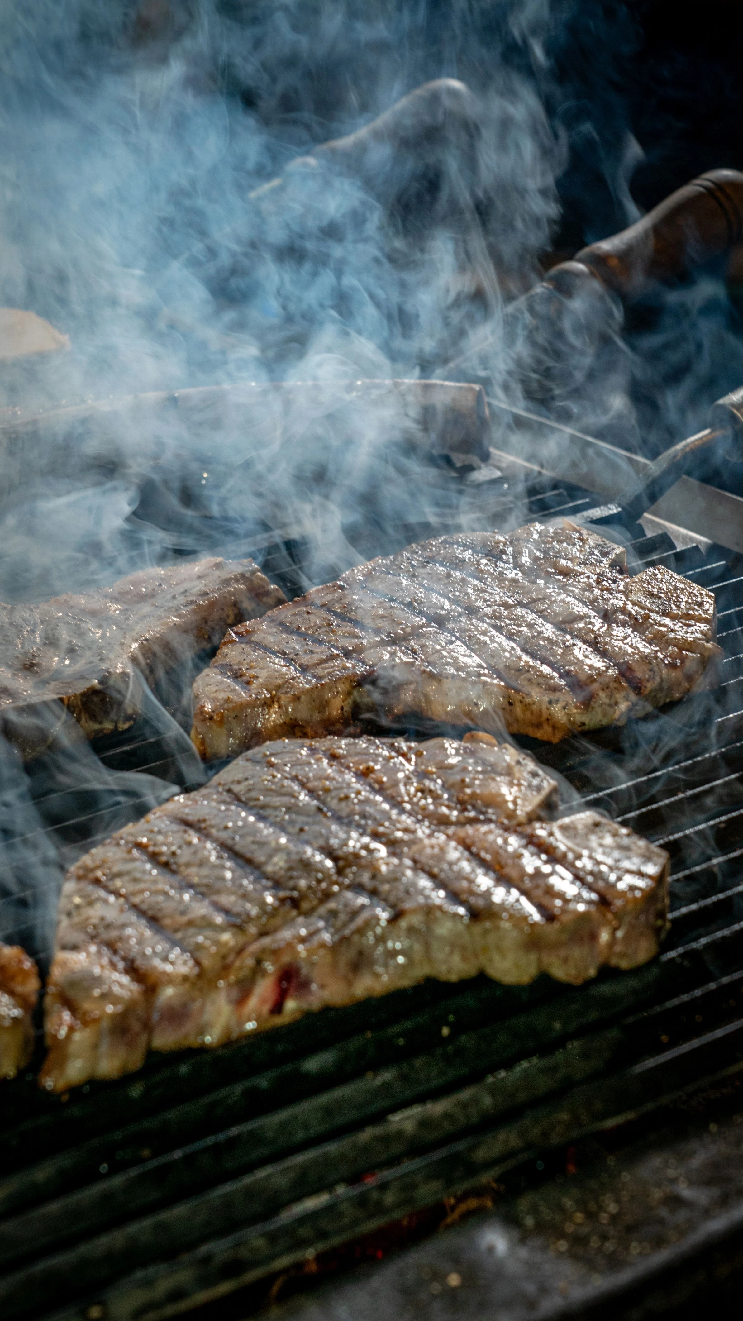 Symbolbild: Steaks vom Grill; keine Aufnahme bei Dario Cecchini. Foto: Mohamed Olwy / Pexels